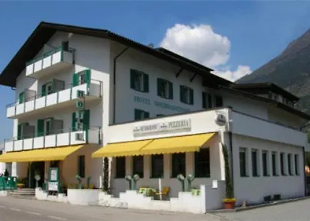 Hotel Hotel-restaurant-pizzeria Goldrainerhof Coldrano